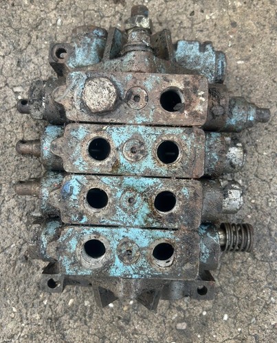 Young way spool - spool, valve